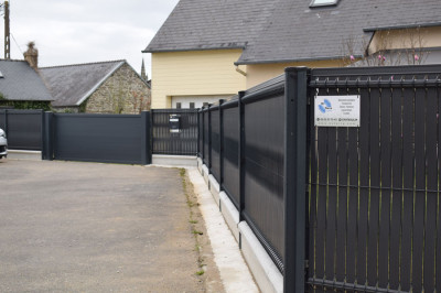 ClÃ´ture panneaux rigides occultants - ChÃ¢teaulin