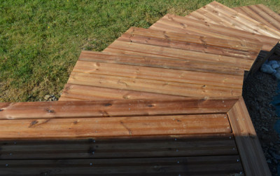 Escalier bois et terrasse - ChÃ¢teaulin