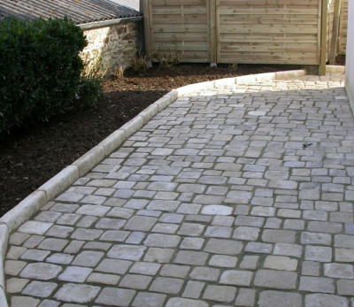 PavÃ©s bÃ©ton - Pleyben